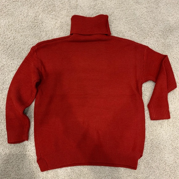 Red turtleneck sweater - Picture 6 of 6